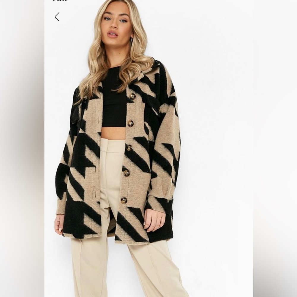 SOLD!!Boohoo Womens Oversized Shacket Size US12